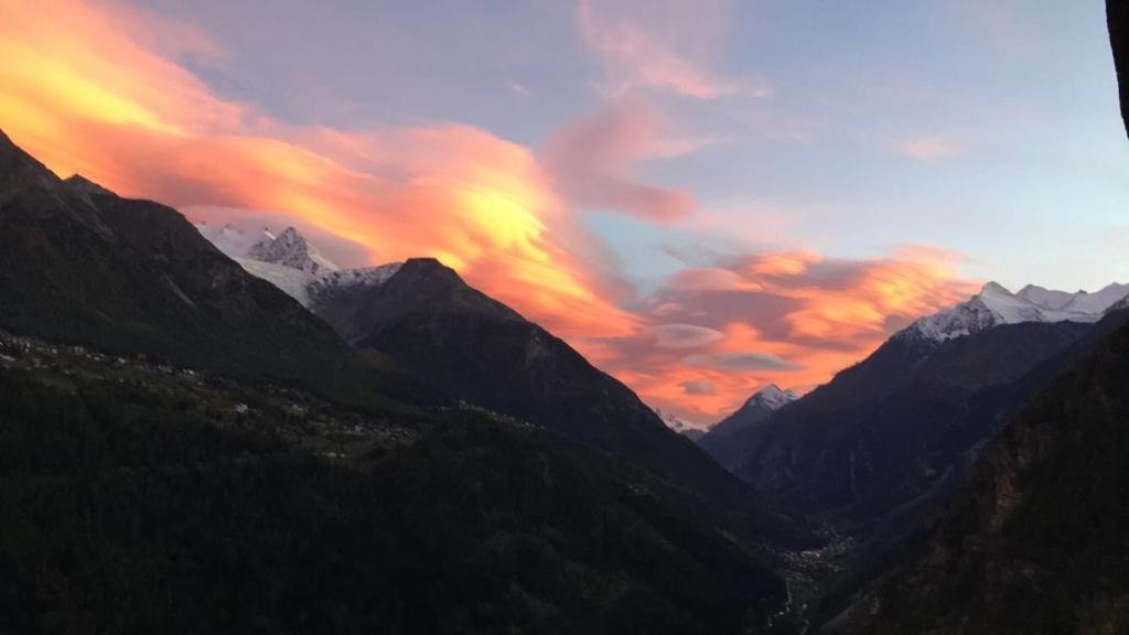 Bergbeiz Morgenrot B&B Embd Ngoại thất bức ảnh